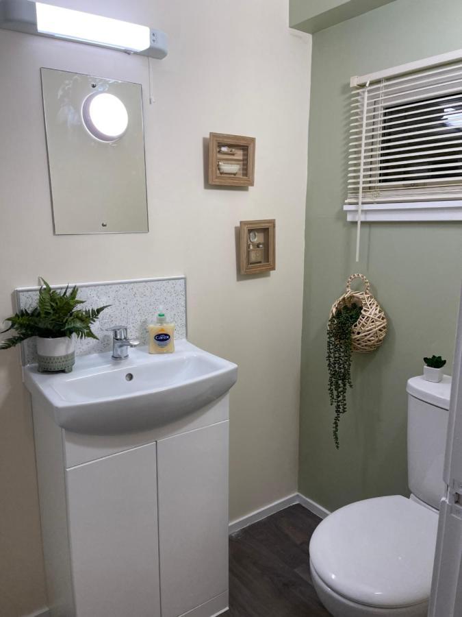 Kevara Shepherds Hut Finstown Ngoại thất bức ảnh